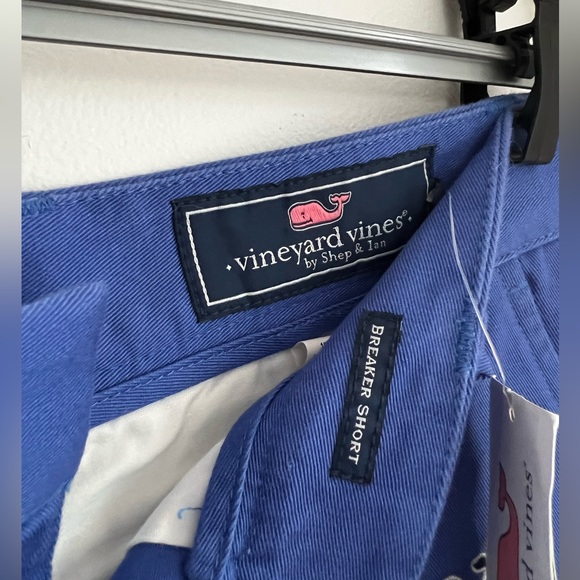 Men’s Vineyard Vines Shorts - Picture 3 of 4